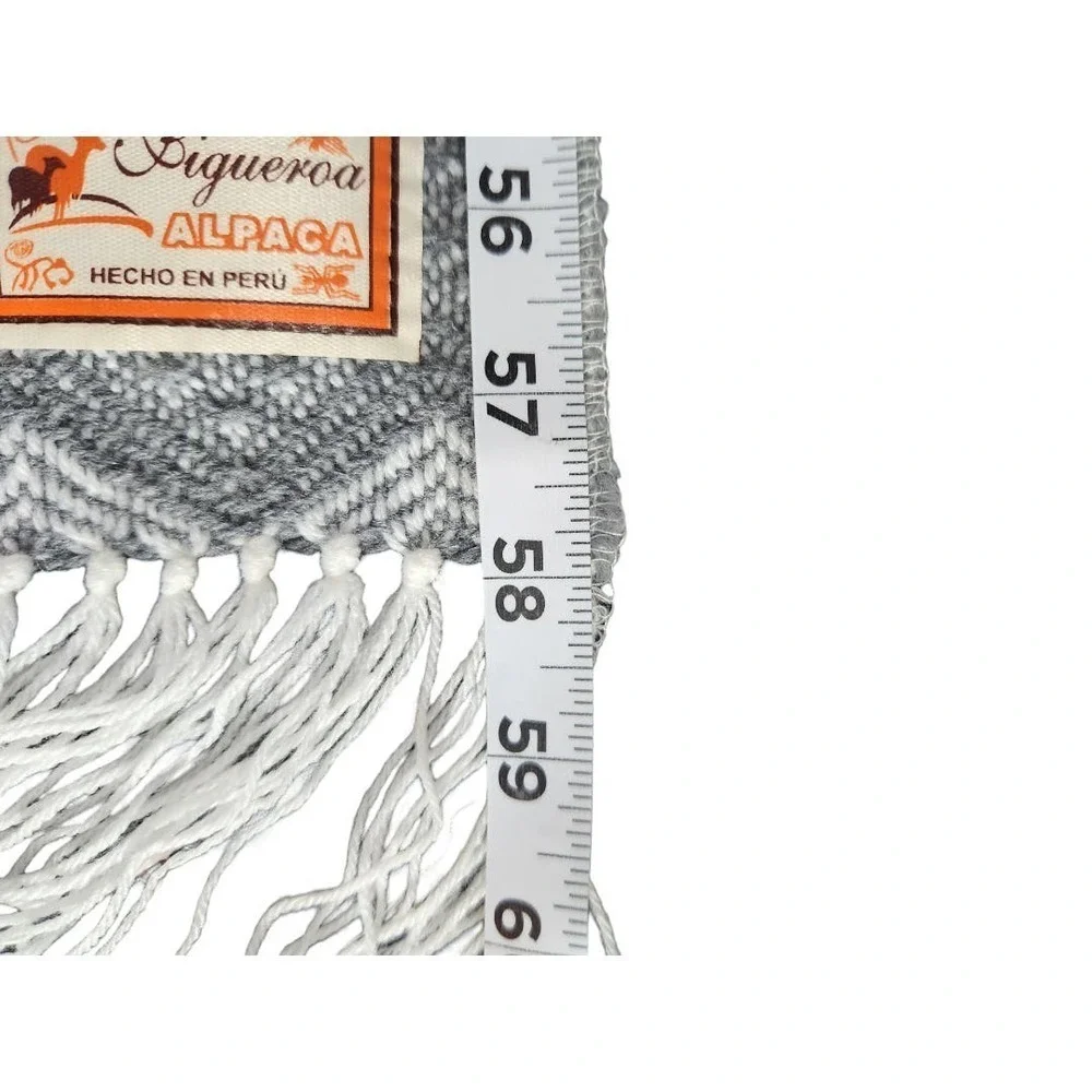 Figueroa genuine alpaca‎ scarf with tassels gray & white